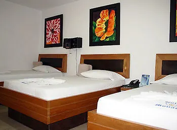 Hotel Monarca Itagüí 3*,